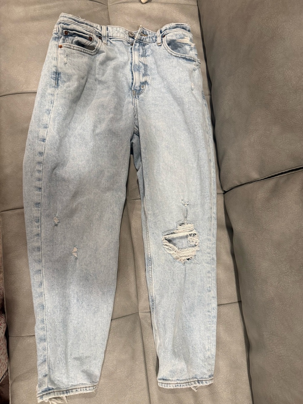 Abercrombie & Fitch The Mom High Rise Jeans Blue Waist 28